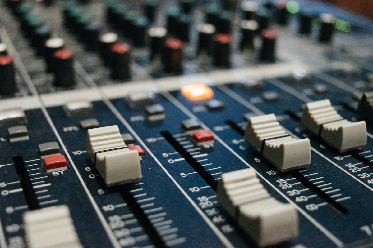 Parallel Processing: The Secret Behind Punchy, Professional Mixes